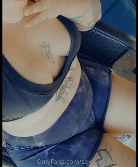 Nagie wyciekłe zdjęcie OnlyFans od Sexyunicornfree