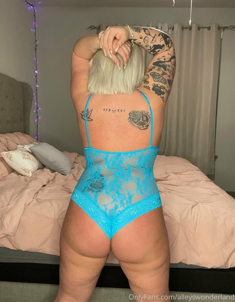 Nagie wyciekłe zdjęcie OnlyFans od Alleyswonderland