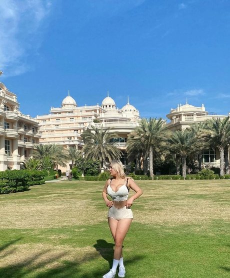Nagie wyciekłe zdjęcie OnlyFans od Karina Grinberryall