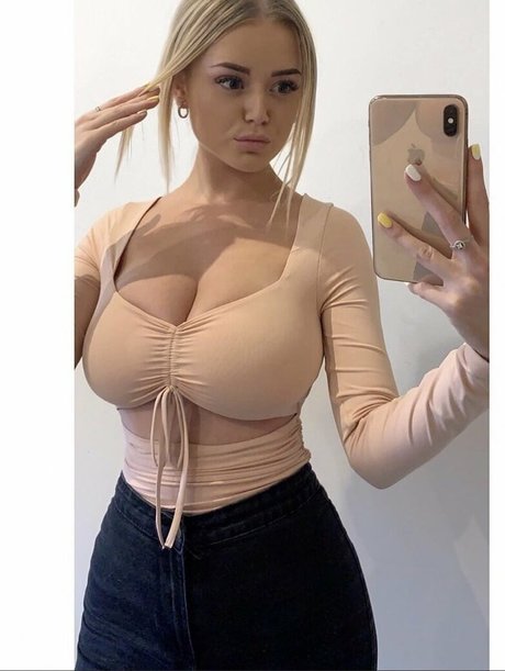 Nagie wyciekłe zdjęcie OnlyFans od Olivia Miller