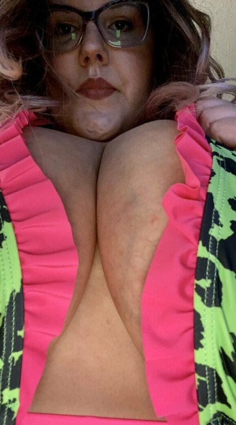 Nagie wyciekłe zdjęcie OnlyFans od Horrorwhorre
