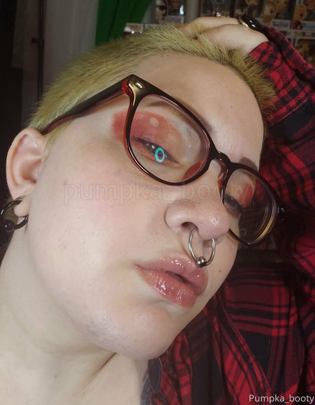 Nagie wyciekłe zdjęcie OnlyFans od Pumpkabooty