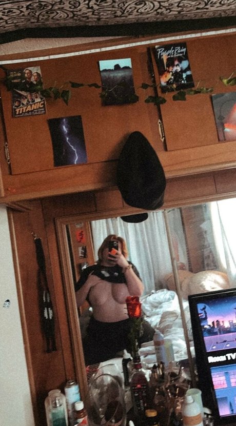 Nagie wyciekłe zdjęcie OnlyFans od Gingerbabe06