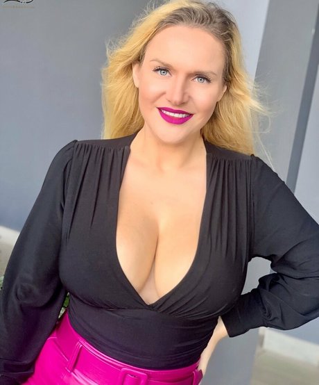 Nagie wyciekłe zdjęcie OnlyFans od Dolly Fox