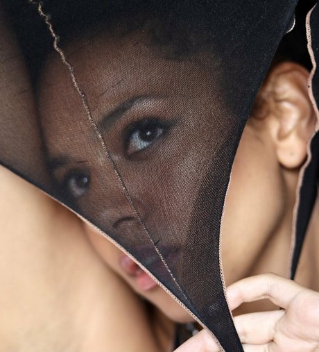 Nagie wyciekłe zdjęcie OnlyFans od Djouliet Amara