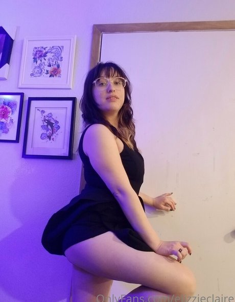 Nagie wyciekłe zdjęcie OnlyFans od Elizzieclaire