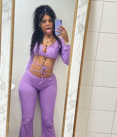 Nagie wyciekłe zdjęcie OnlyFans od Sharondaduhdon