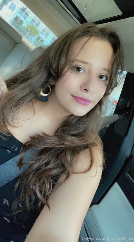 Luckywithlola