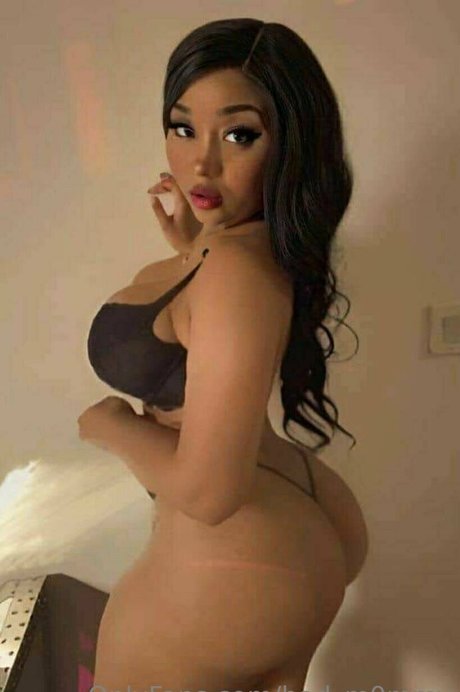 Nagie wyciekłe zdjęcie OnlyFans od Badm0mmy