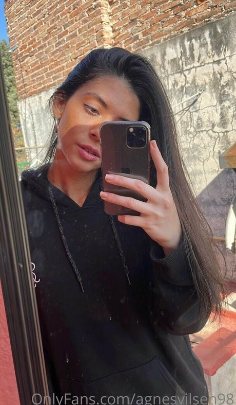 Nagie wyciekłe zdjęcie OnlyFans od Agnesvilsen98