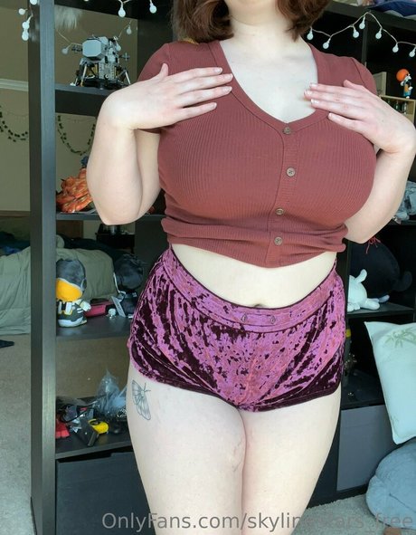 Nagie wyciekłe zdjęcie OnlyFans od Skylinestarsfree