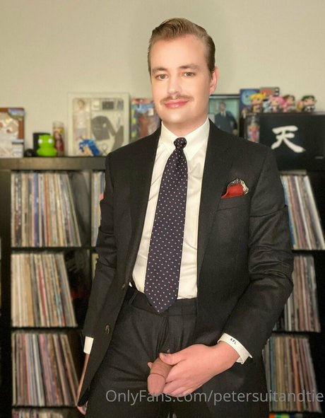 Petersuitandtie