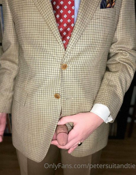 Nagie wyciekłe zdjęcie OnlyFans od Petersuitandtie