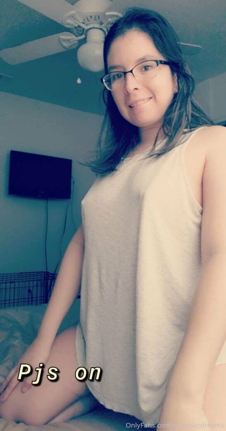 Nagie wyciekłe zdjęcie OnlyFans od Namiwetdreams