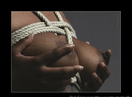 Nagie wyciekłe zdjęcie OnlyFans od Mrsmazikeen