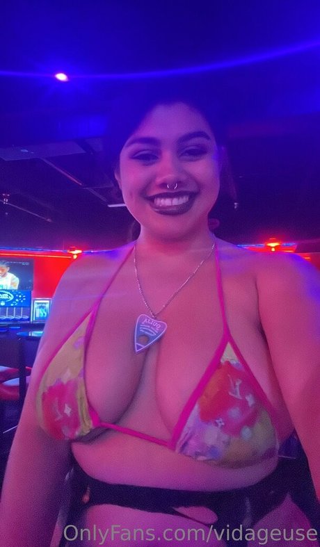Nagie wyciekłe zdjęcie OnlyFans od Vidageuse