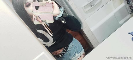 Nagie wyciekłe zdjęcie OnlyFans od Addiroll