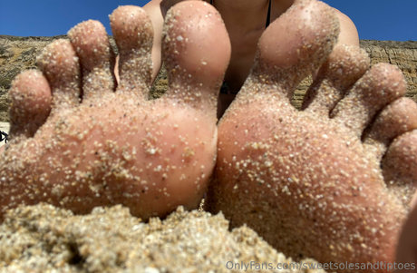 Nagie wyciekłe zdjęcie OnlyFans od Sweetsolesandtiptoes
