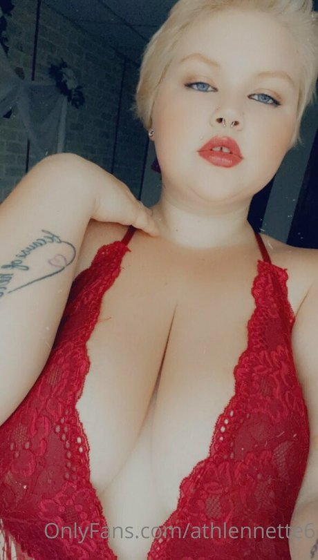 Nagie wyciekłe zdjęcie OnlyFans od Athlennette6