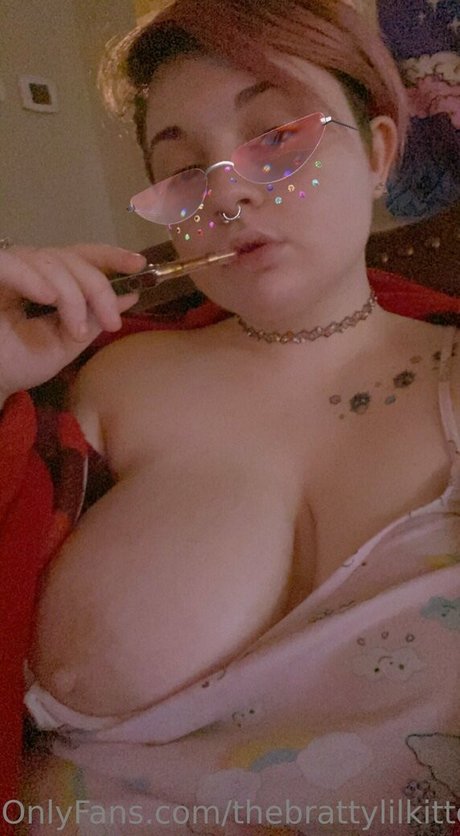 Nagie wyciekłe zdjęcie OnlyFans od Thebrattylilkitten