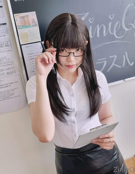 Nagie wyciekłe zdjęcie OnlyFans od Zinie
