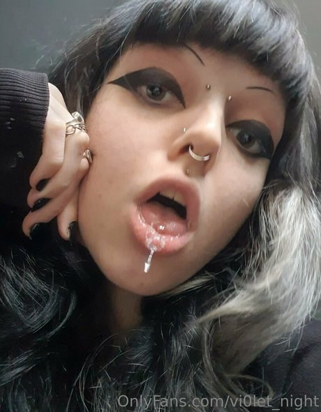 Nagie wyciekłe zdjęcie OnlyFans od Vi0letnight