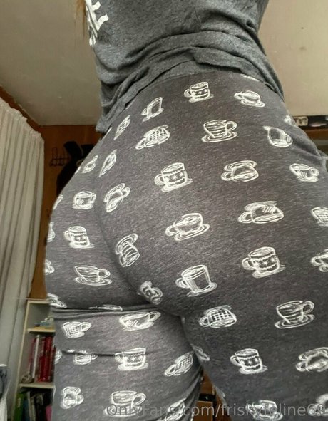Friskyfeline69