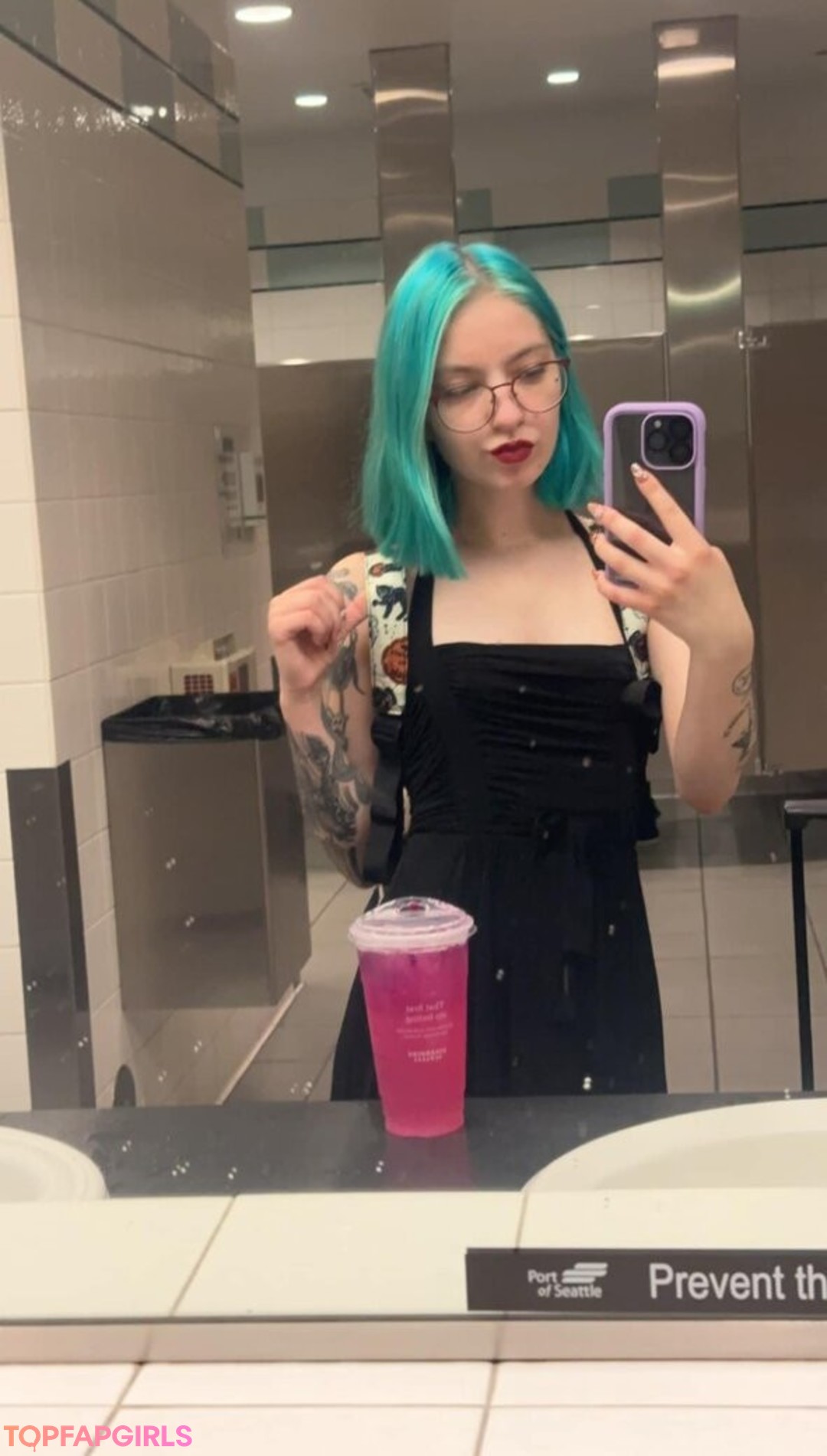 Nagie wyciekłe zdjęcie OnlyFans od Violetscabaret #1 Nagie wyciekłe zdjęcie OnlyFans od Violetscabaret #1