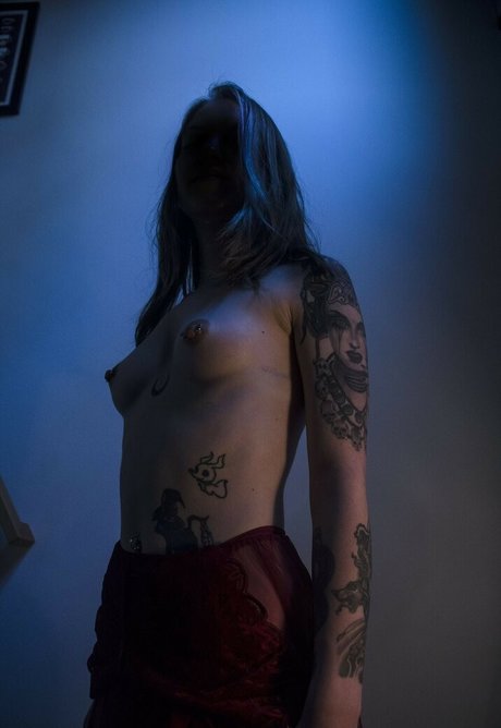 Nagie wyciekłe zdjęcie OnlyFans od Violetscabaret