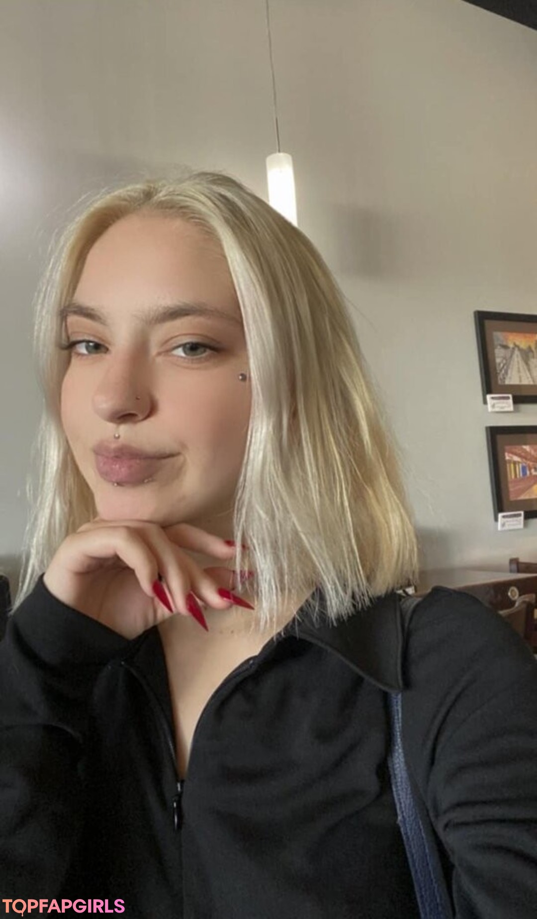 Nagie wyciekłe zdjęcie OnlyFans od Violetscabaret #52 Nagie wyciekłe zdjęcie OnlyFans od Violetscabaret #52