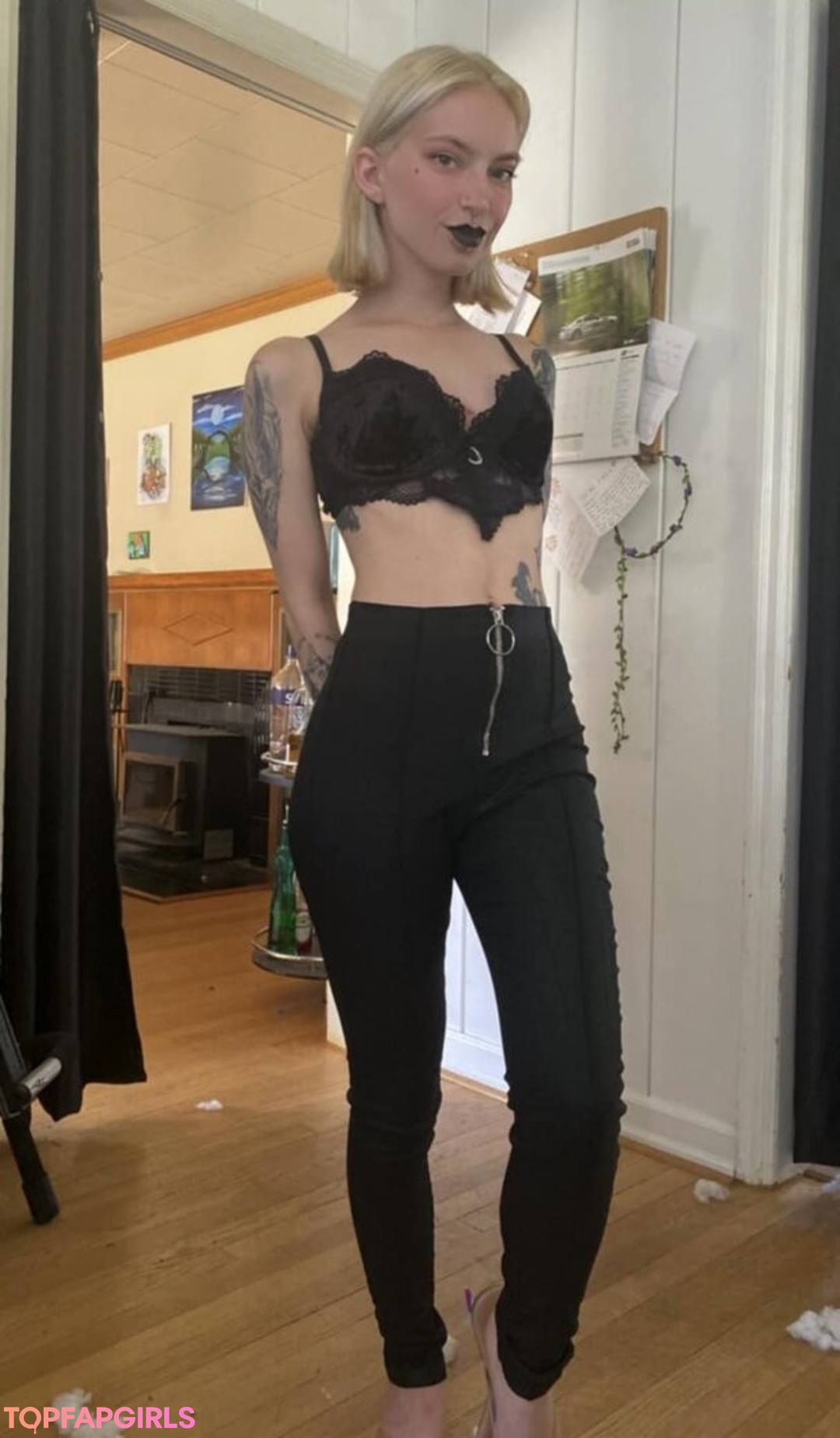 Nagie wyciekłe zdjęcie OnlyFans od Violetscabaret #53 Nagie wyciekłe zdjęcie OnlyFans od Violetscabaret #53