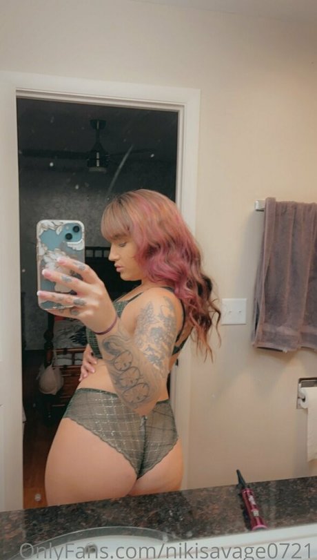 Nagie wyciekłe zdjęcie OnlyFans od Nikisavage0721