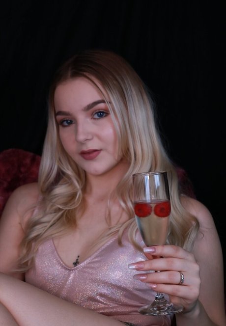 Nagie wyciekłe zdjęcie OnlyFans od Kat Soles