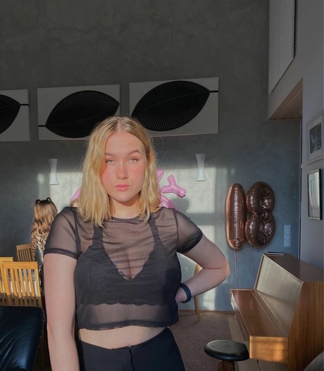 Nagie wyciekłe zdjęcie OnlyFans od Elina