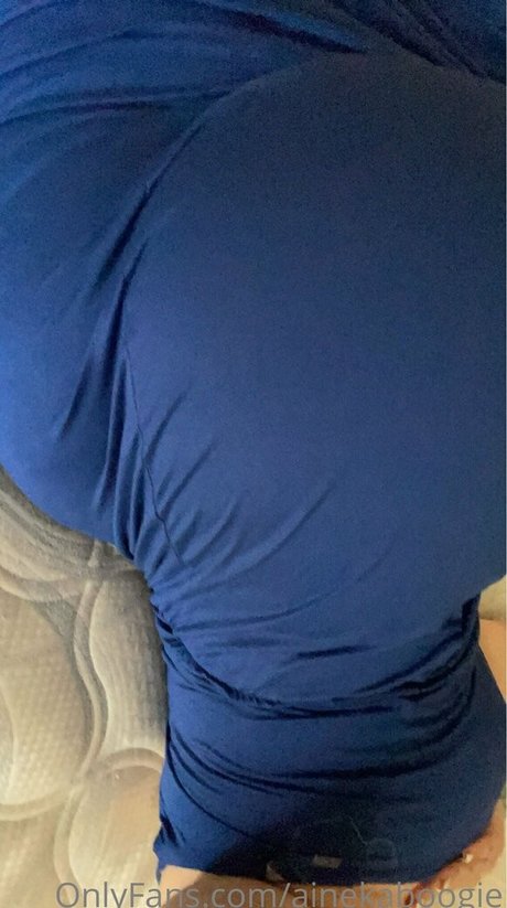 Nagie wyciekłe zdjęcie OnlyFans od Ainekaboogie