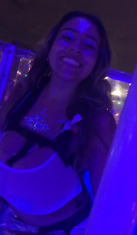Nagie wyciekłe zdjęcie OnlyFans od Alexis