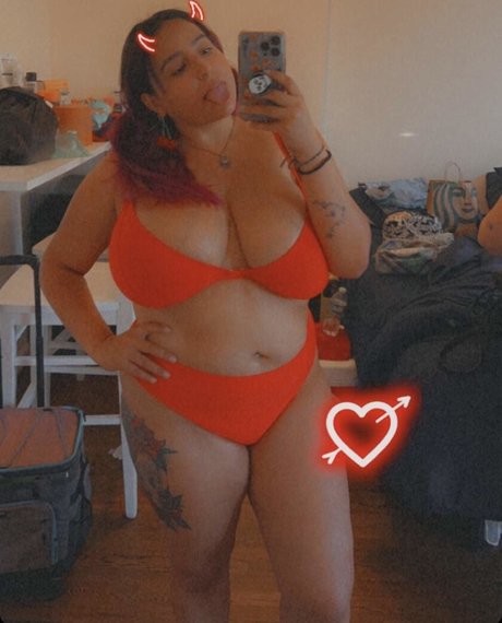 Nagie wyciekłe zdjęcie OnlyFans od Alexis