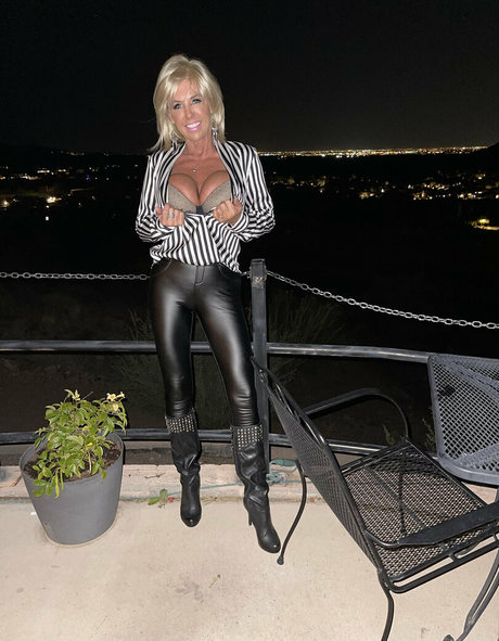 Nagie wyciekłe zdjęcie OnlyFans od Wifeysworld