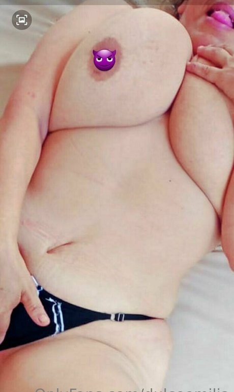 Nagie wyciekłe zdjęcie OnlyFans od Dulceemilia