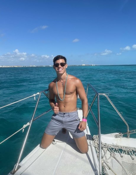 Nagie wyciekłe zdjęcie OnlyFans od Oliverhuntxxx