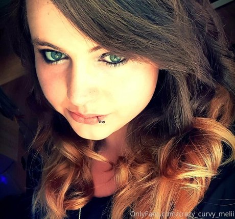Nagie wyciekłe zdjęcie OnlyFans od Crazycurvymelii