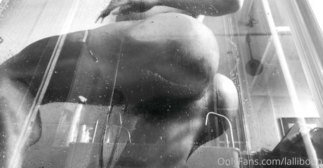 Nagie wyciekłe zdjęcie OnlyFans od Lalliboop