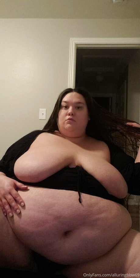 Nagie wyciekłe zdjęcie OnlyFans od Alluringbbw69