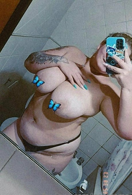 Nagie wyciekłe zdjęcie OnlyFans od Leslieroma