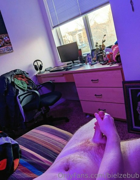 Nagie wyciekłe zdjęcie OnlyFans od Bielzebub