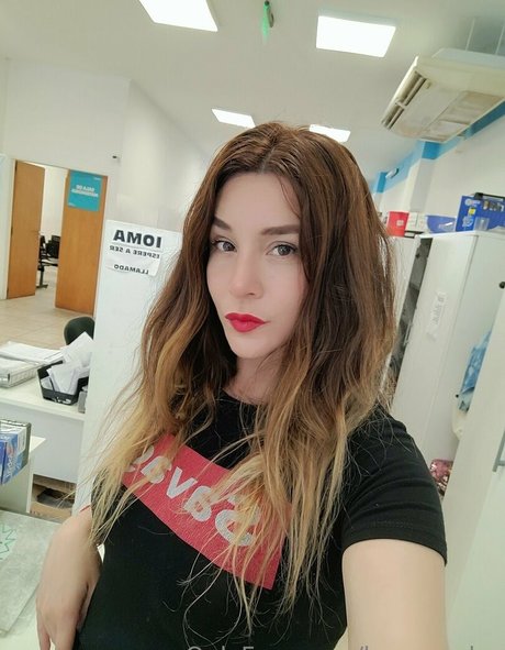 Nagie wyciekłe zdjęcie OnlyFans od Larawonder