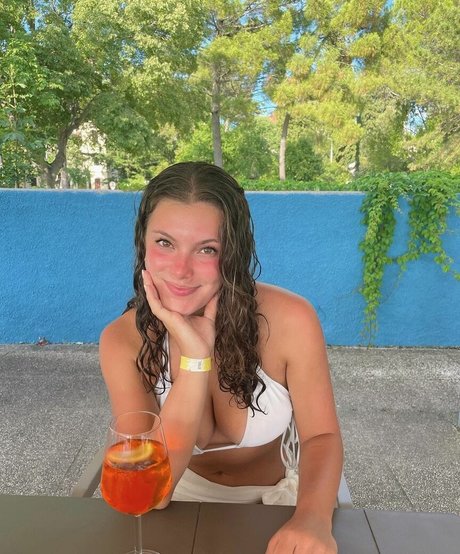 Veronicaa Zanotti