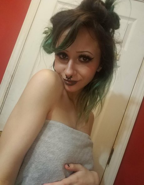 Nagie wyciekłe zdjęcie OnlyFans od Anarchomilk