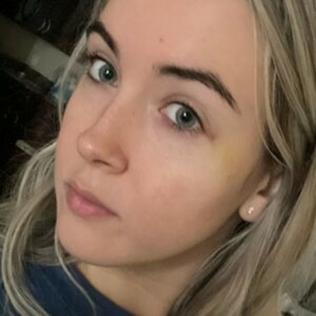 Nagie wyciekłe zdjęcie OnlyFans od Emilycc