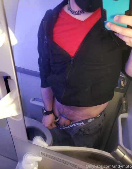 Nagie wyciekłe zdjęcie OnlyFans od Andymoto